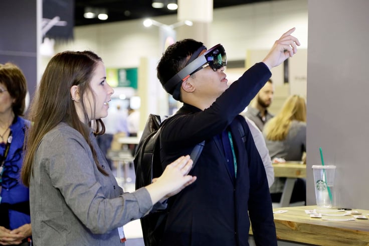 Show attendees use VR technology